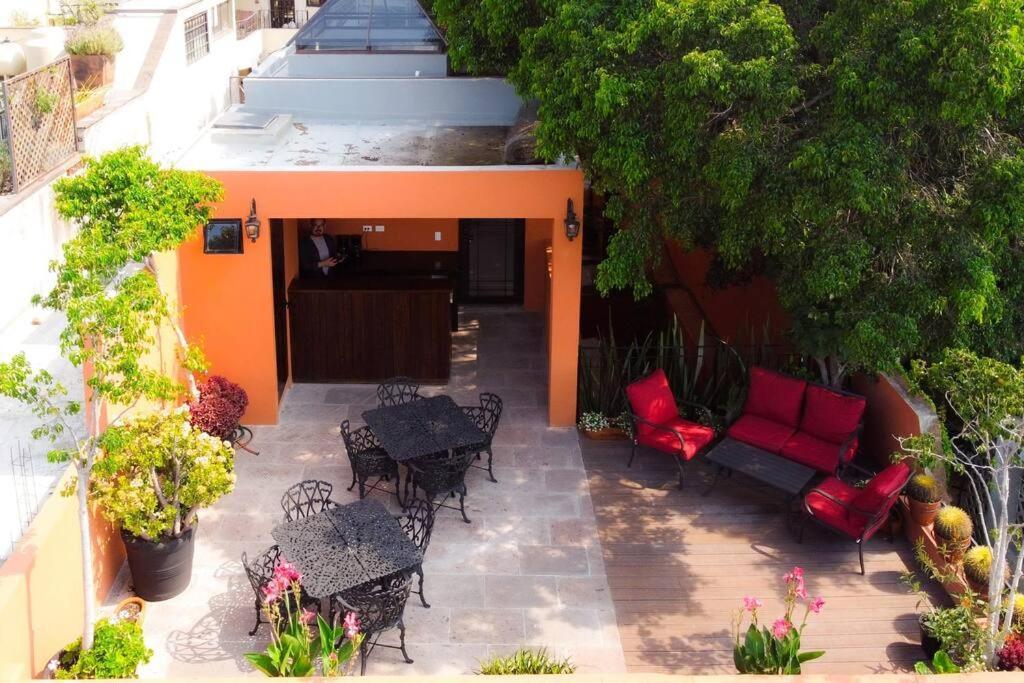 San Cayetano 2 With Ac Just A Block Away From The Main Square Сasa de vacaciones *