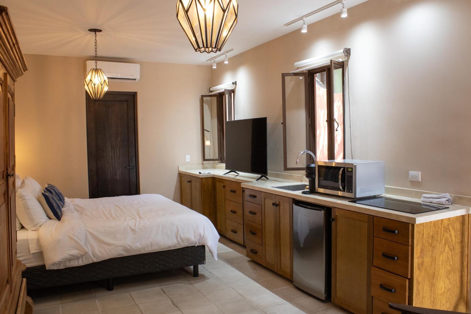 Сasa de vacaciones San Cayetano 2 With Ac Just A Block Away From The Main Square